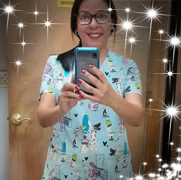 Meet your Posher, Michelle - Picture 1 of 1